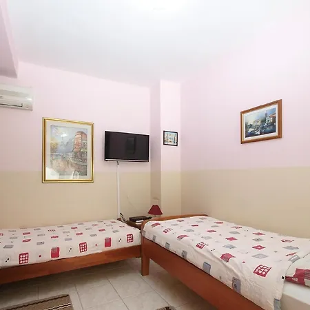 Fuer 4 Personen Ca 40 Qm In Banjole, Istrien Istrische Riviera